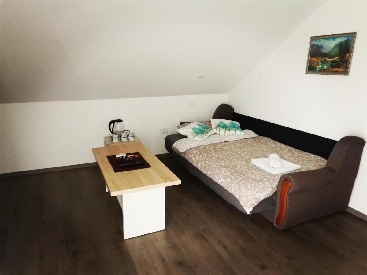 Apartmani "Marina" Otocac Exterior photo